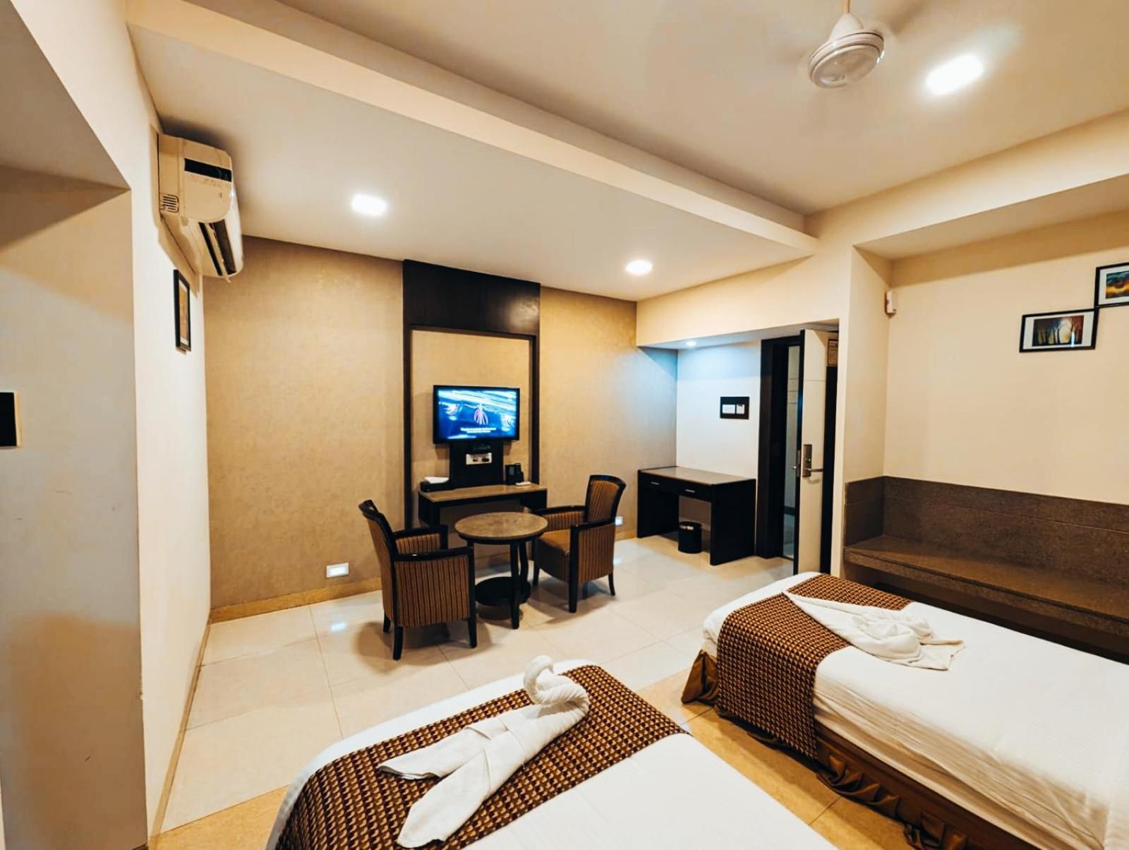 Hotel Southern Residency Kelambākkam Dış mekan fotoğraf