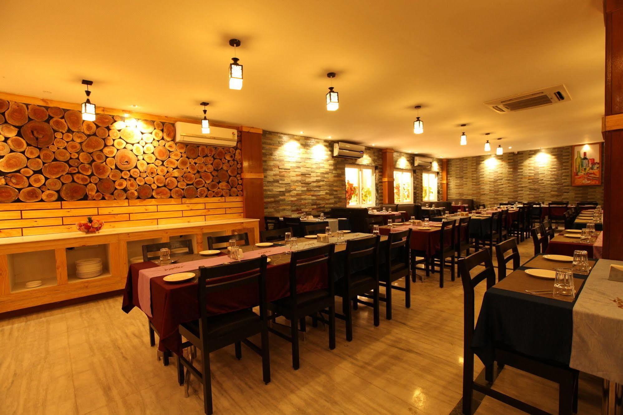 Hotel Southern Residency Kelambākkam Dış mekan fotoğraf