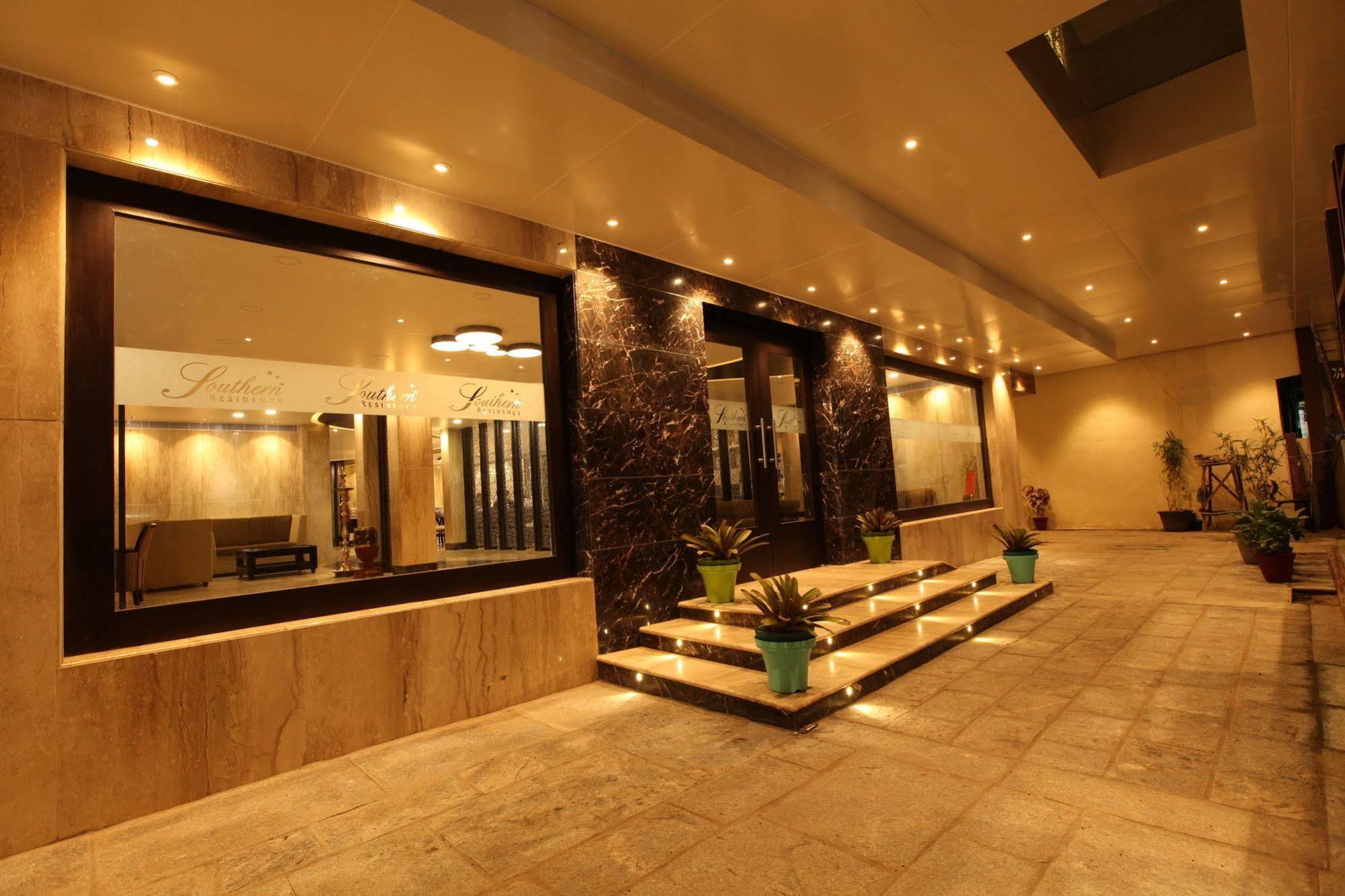 Hotel Southern Residency Kelambākkam Dış mekan fotoğraf